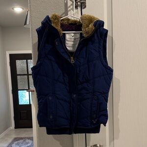 American Eagle Outfitters Navy Blue Quilted Vest with Fur Sherpa Lined Hood